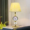 Modern and fashionable crystal table lamp, bedroom bedside and living room dimming lighting fixtures, light luxury, warm and romantic, remote control wedding creativity Application Scenario
